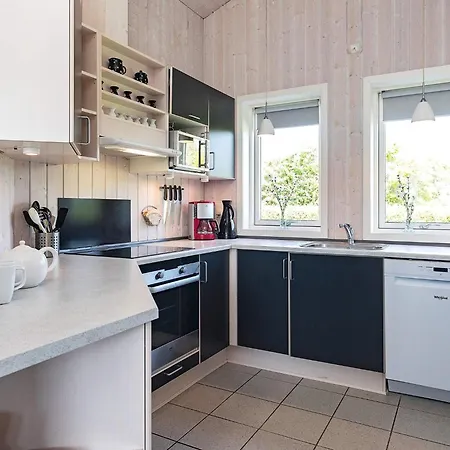 10 Person In Rudkobing-by Traum Spodsbjerg