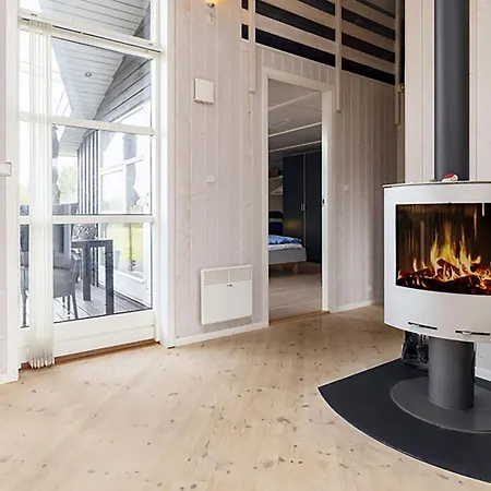 10 Person In Rudkobing-by Traum *