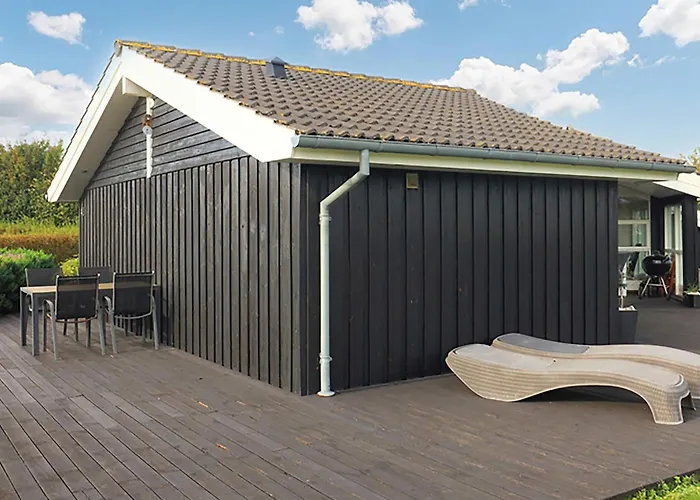 Дом отдыха 10 Person In Rudkobing-by Traum